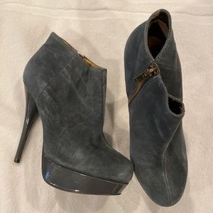 Blue Suede Steve Madden Size 8 pump booties